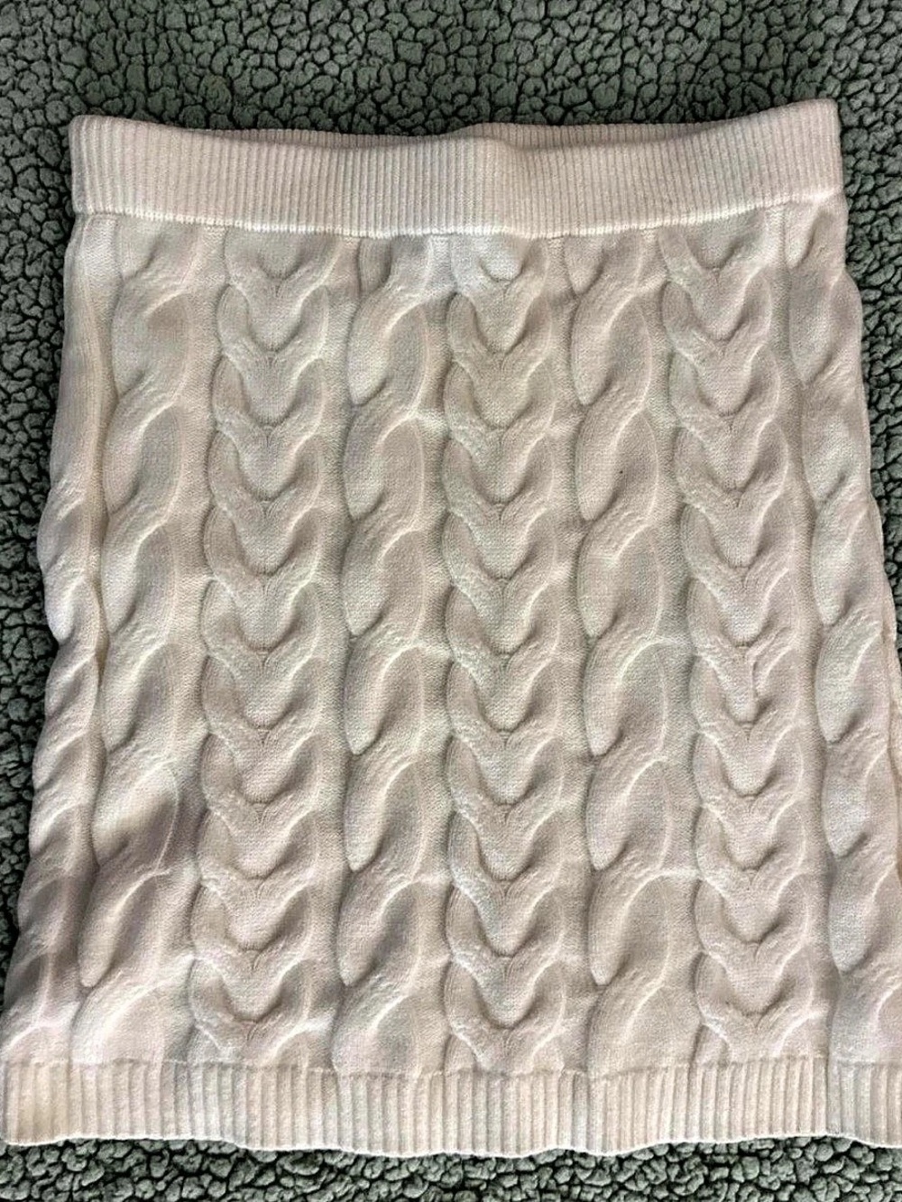 Sincerely Jules Cable Knit Mini Skirt in White Size Medium Like New